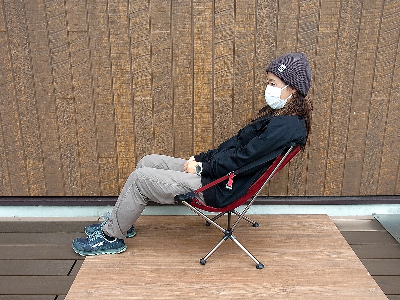 背もたれを自分好みに調整できる NEMOリクライニングチェア