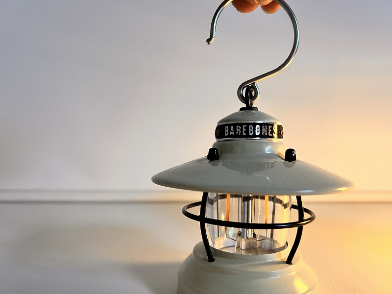 らせんのLEDが美しい クラシカルなベアボーンズの新しいランタン