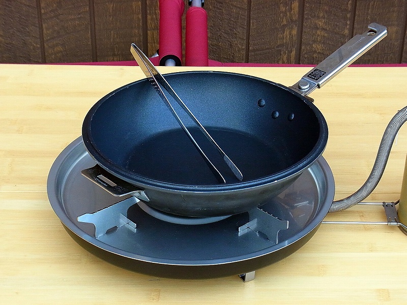 鉄板使いたいキャンパーにおススメ スノーピークのギガパワー