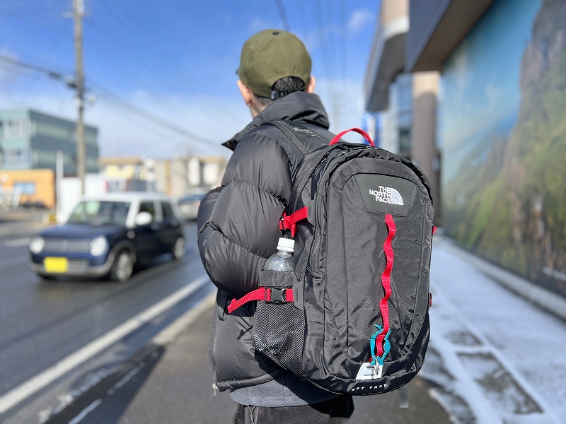 毎日使える便利なバックパック ザ・ノースフェイス ホット