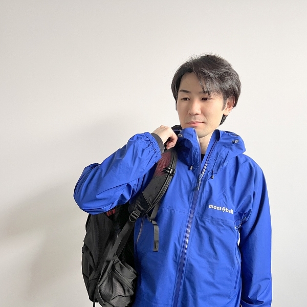 登山初心者へコスパ抜群のレインジャケット モンベルのストームクルーザー